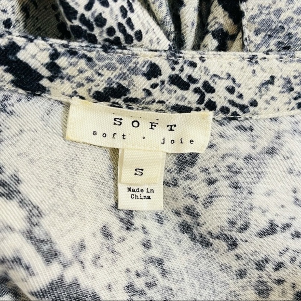 Soft Joie Dane Snake Print Button Front Blouse S - image 6